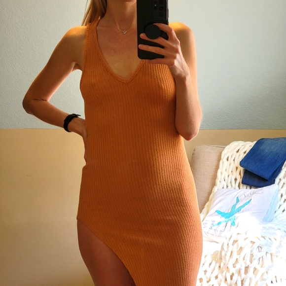 THIS DRESS! NWT- Sm - Picture 5 of 9